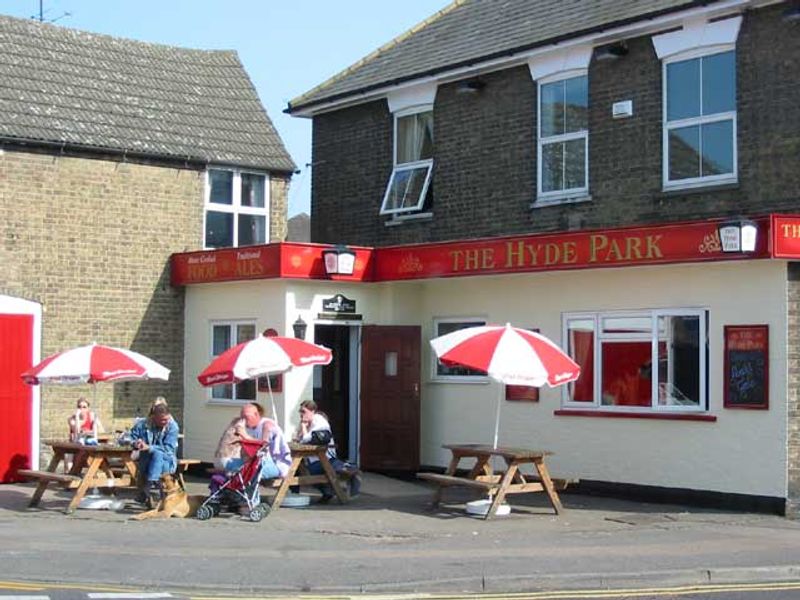 Hyde Park - St. Neots. (Pub). Published on 06-11-2011 