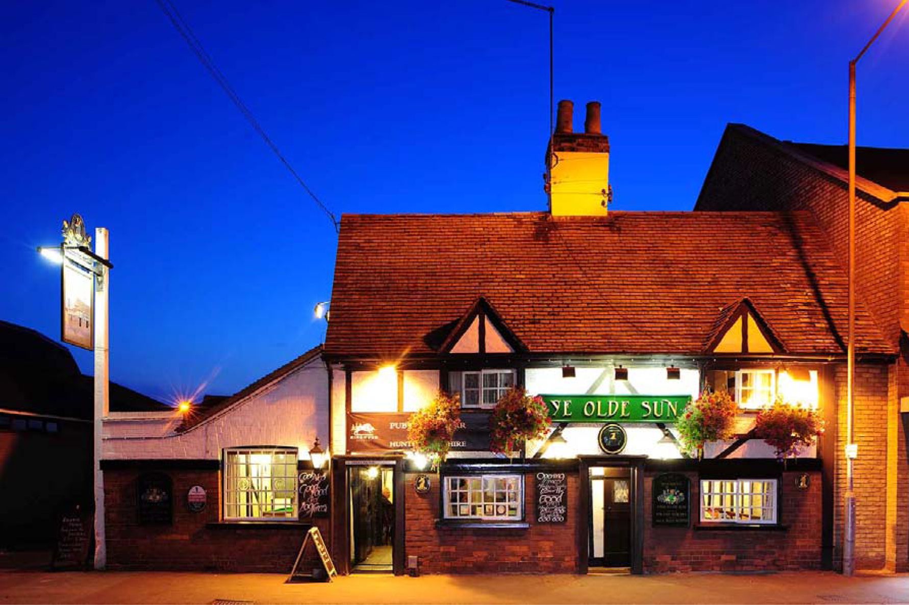 St Neots - Olde Sun. (Pub, External, Key). Published on 08-08-2013