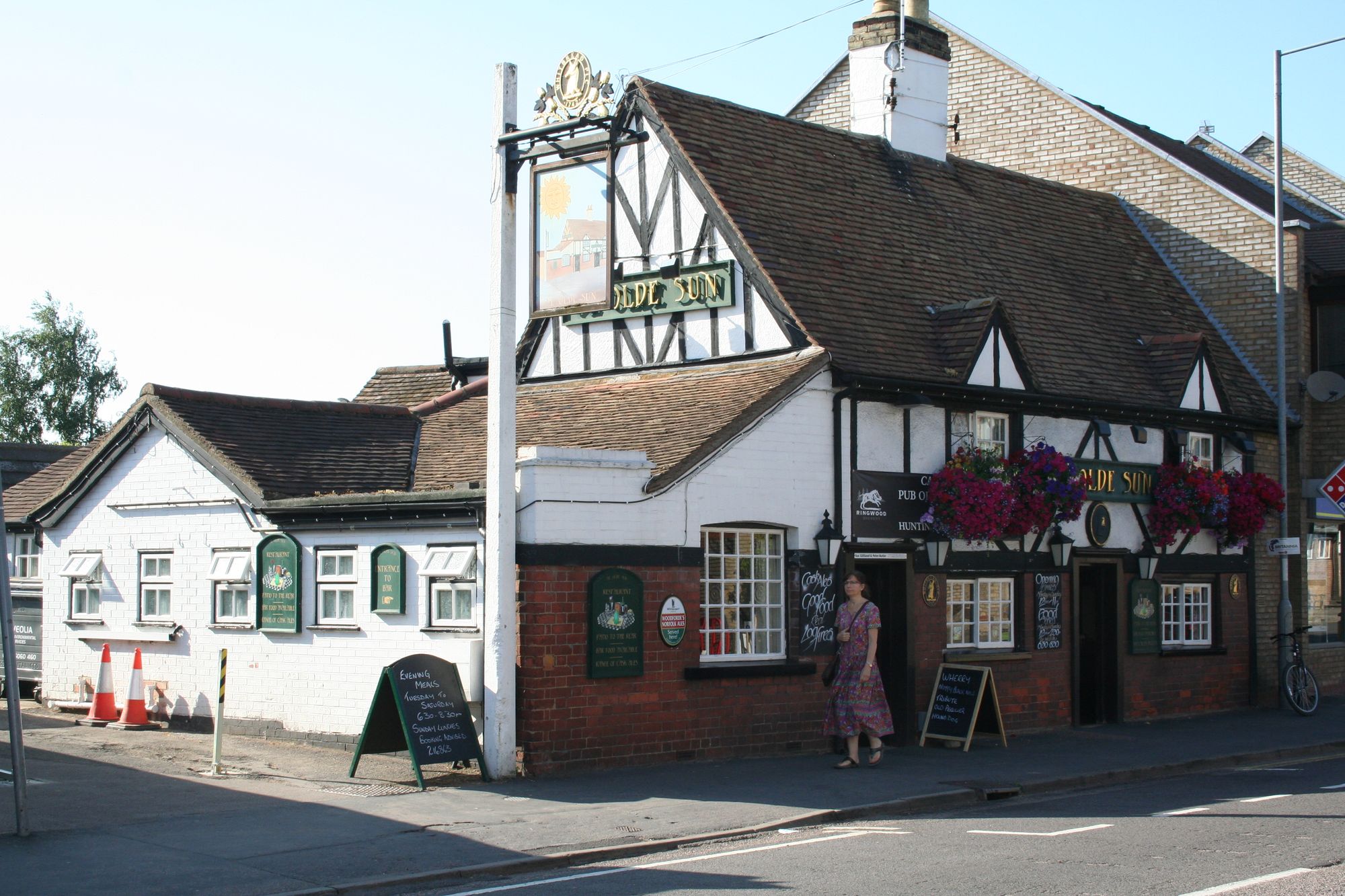 St Neots - Olde Sun. (Pub, External). Published on 08-08-2013