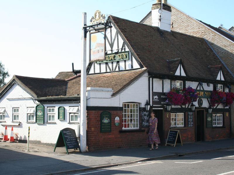 St Neots - Olde Sun. (Pub, External). Published on 08-08-2013