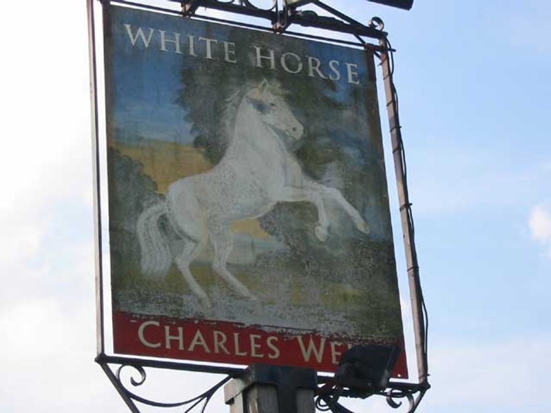 White Horse - Tilbrook. (Pub). Published on 06-11-2011