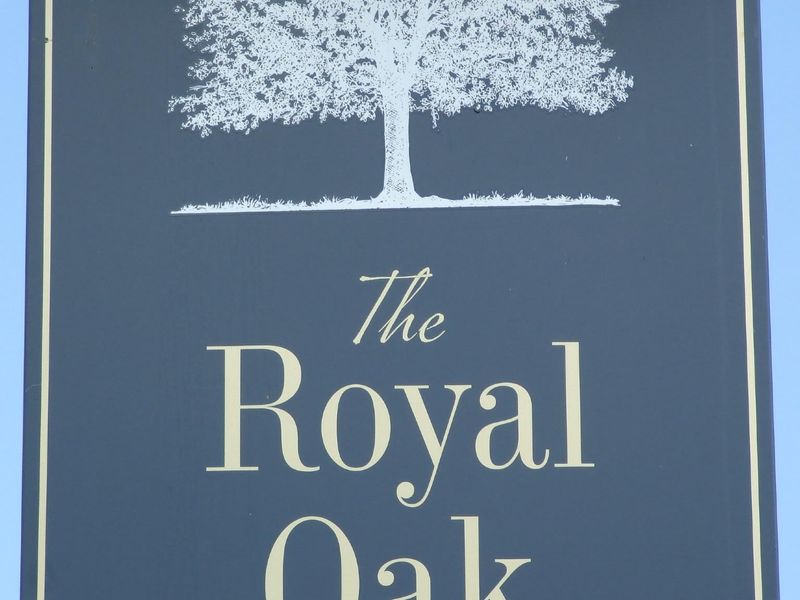 Royal Oak July 2019. (Pub, Sign). Published on 08-07-2019