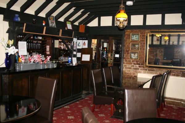 (Pub, Restaurant). Published on 05-06-2015