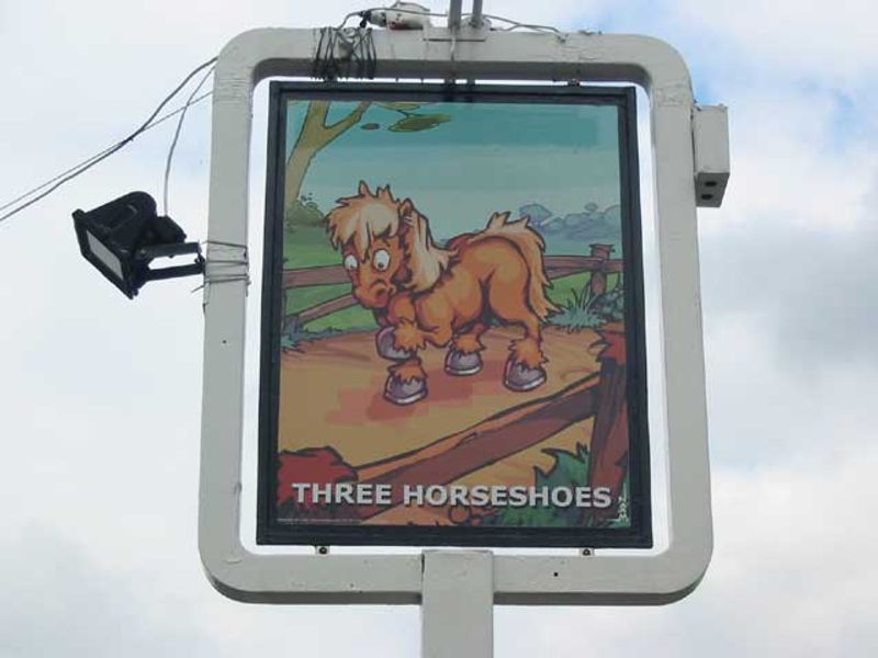 Three Horseshoes - Wistow. (Pub). Published on 06-11-2011