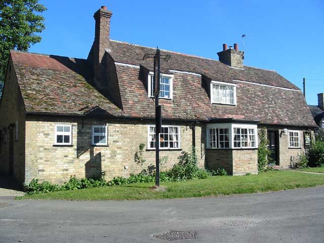 Crown - Broughton. (Pub). Published on 06-11-2011
