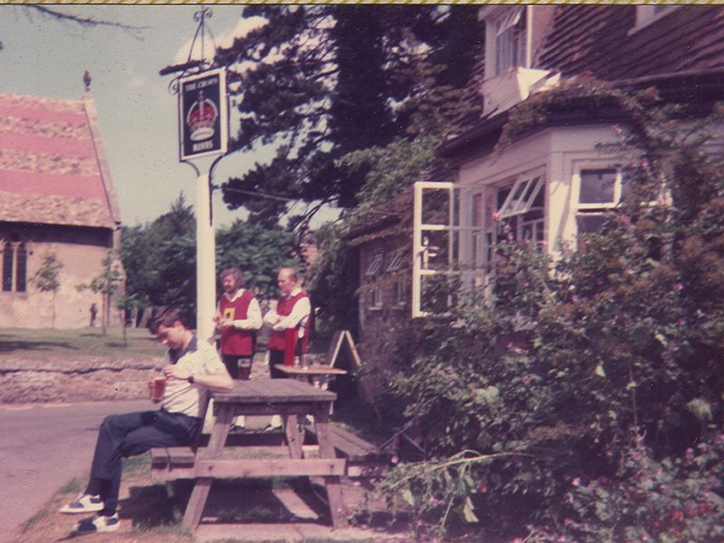 Broughton Crown. (Pub, External). Published on 29-09-2012