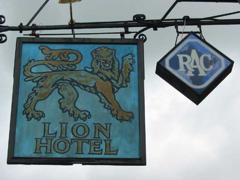 Lion - Buckden. (Pub). Published on 06-11-2011