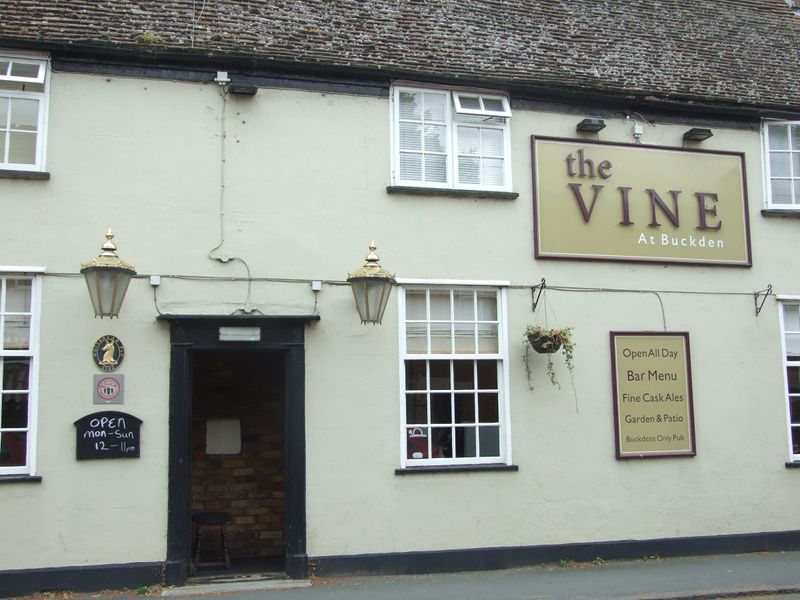Vine - Buckden - July 2017. (Pub, External). Published on 06-07-2017