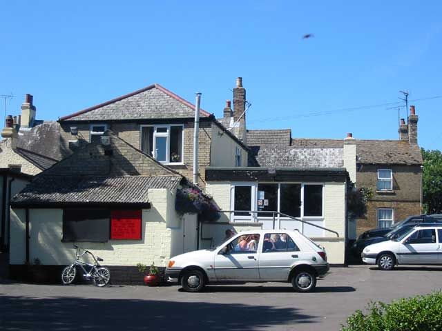 Crown - Earith. (Pub). Published on 06-11-2011