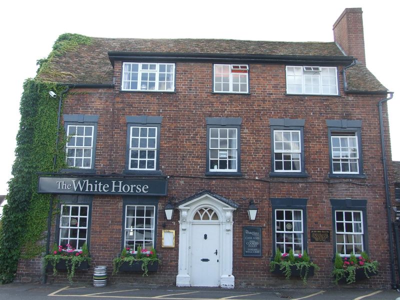White Horse August 2019. (Pub, External). Published on 14-08-2019