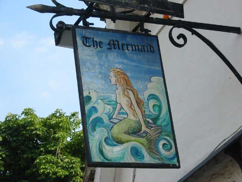 Mermaid - Ellington. (Pub). Published on 06-11-2011