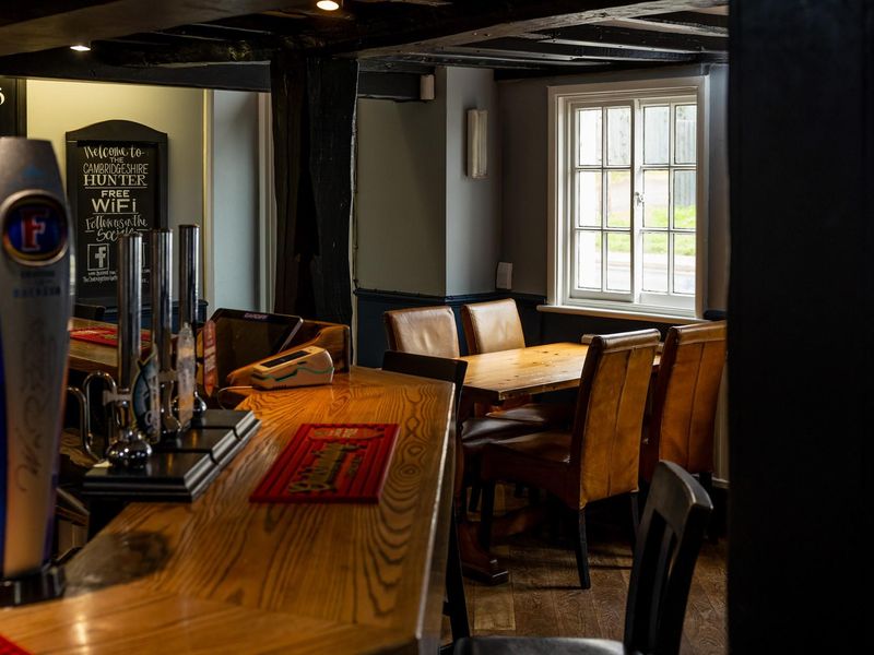 (Pub, Bar). Published on 23-07-2024 