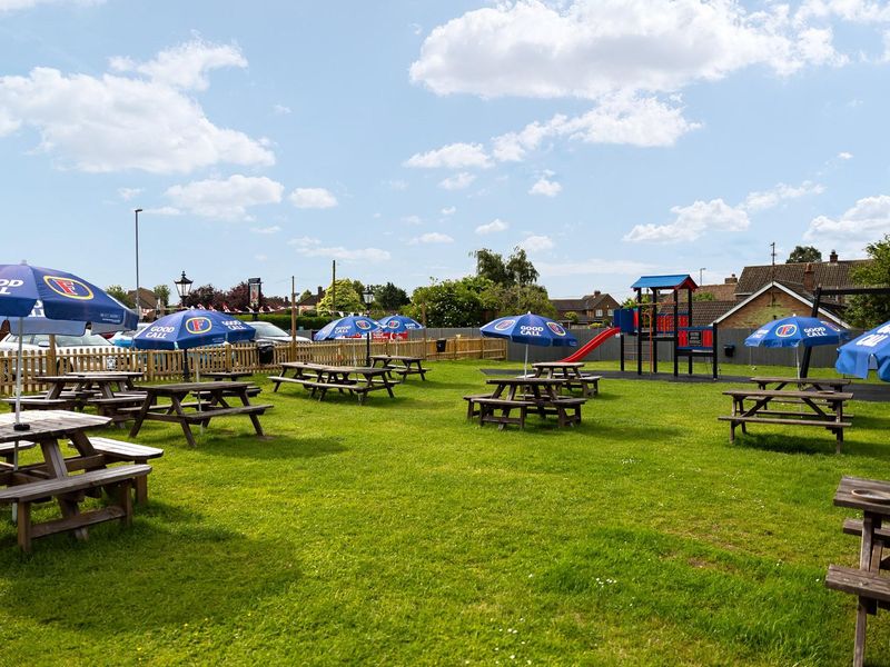 (Pub, Garden). Published on 23-07-2024 