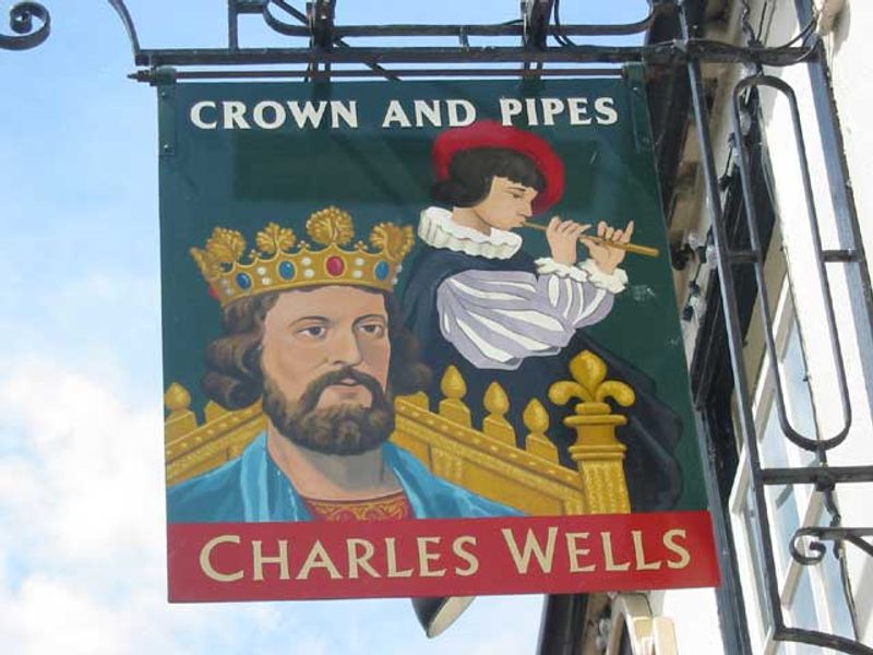 Crown and Pipes - Fenstanton. (Pub). Published on 06-11-2011