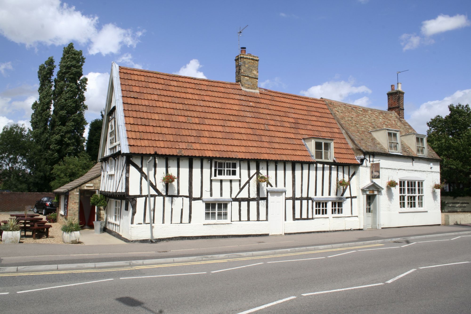 Godmanchester WhiteHart. (Pub, External). Published on 29-09-2012