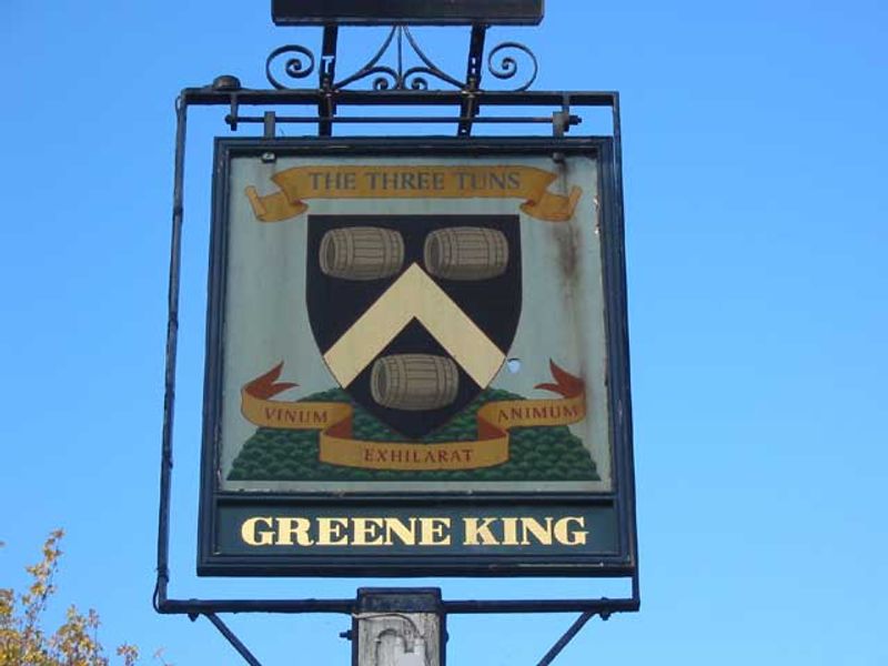 Three Tuns - Guilden Morden. (Pub). Published on 06-11-2011 