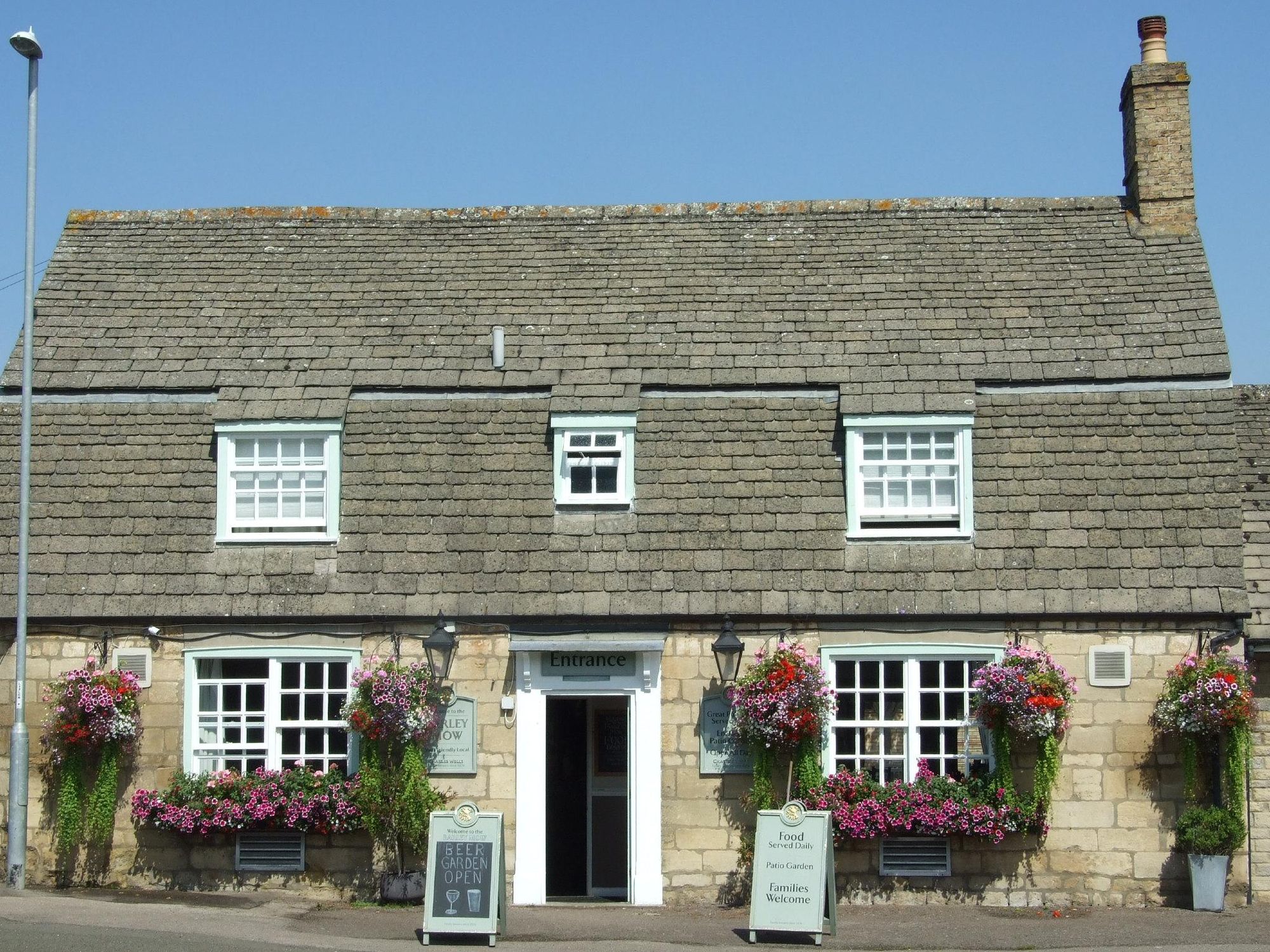 Barley Mow July 2019. (Pub, External). Published on 26-07-2019