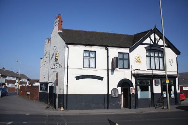 Gate - Front. (Pub, External, Key). Published on 06-03-2013