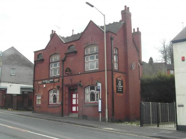 Rose and Crown, External Image. (Pub, External). Published on 01-04-2015