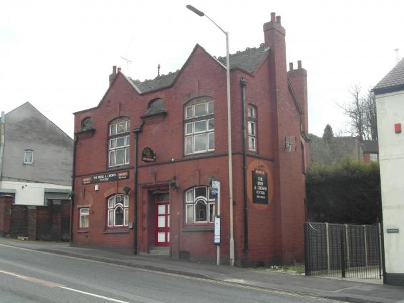 Rose and Crown, External Image. (Pub, External). Published on 01-04-2015