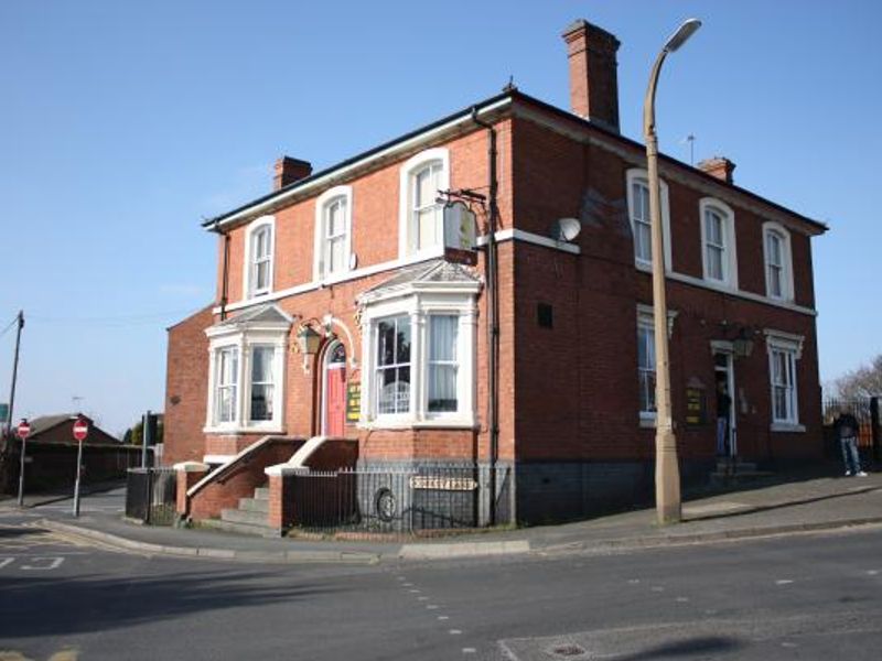Chainmaker - Side. (Pub, External). Published on 06-03-2013