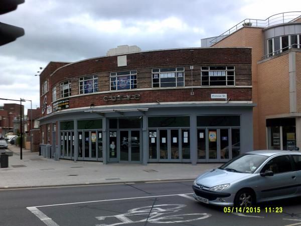 Ipswich, Curve Bar. (Pub). Published on 22-05-2015