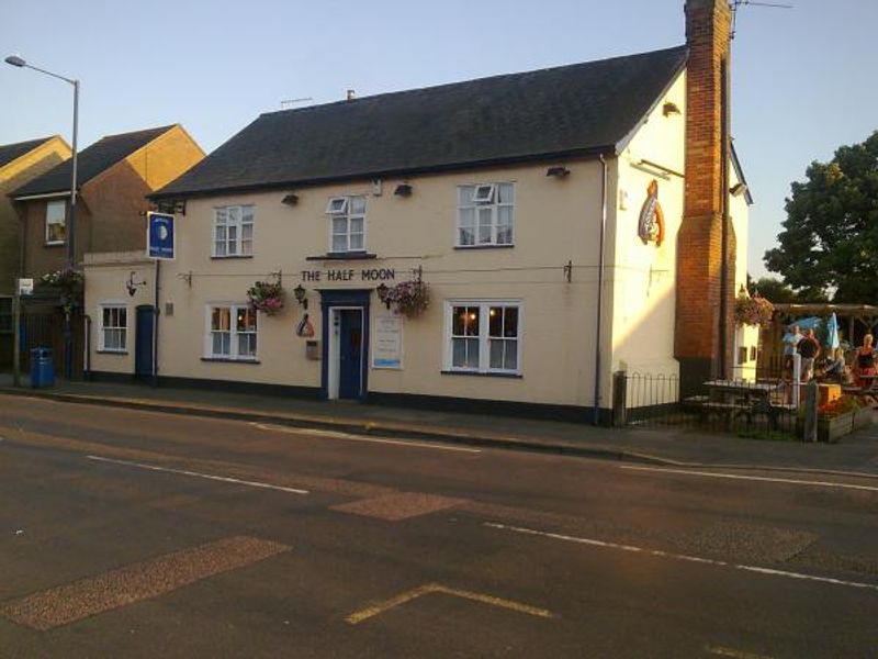 Walton, Half Moon. (Pub). Published on 24-08-2014