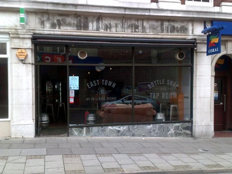 Ipswich East Town Bottle Shop and Brewery Tap. (Pub, External, Key). Published on 17-07-2016