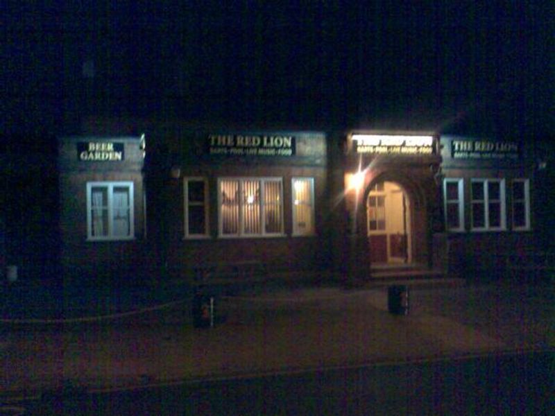 Ipswich, Red Lion. (Pub). Published on 03-11-2014