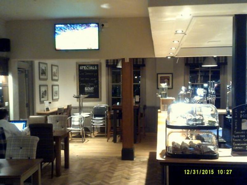 Station Hotel, Ipswich. (Pub, Bar). Published on 18-05-2016 