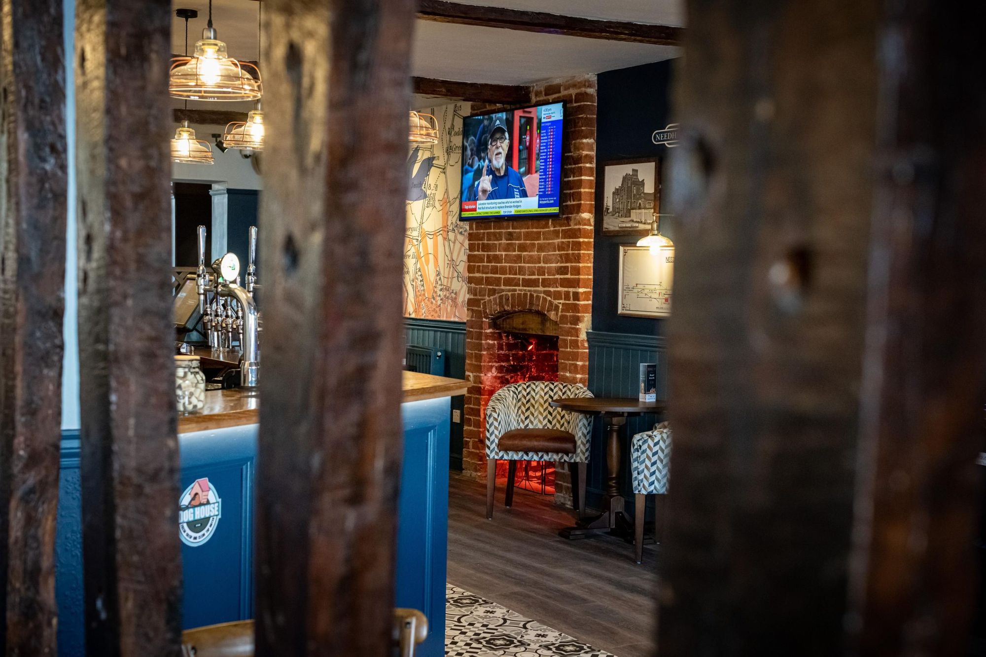 (Pub, Bar). Published on 15-06-2023