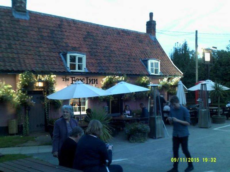 Newbourne Fox. (Pub, External). Published on 15-09-2015 