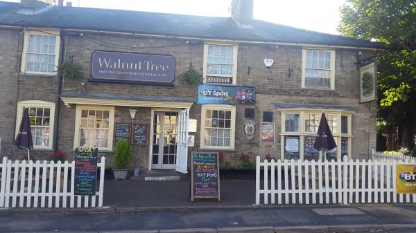 Walnut Tree, Stowmarket. (Pub, External, Key). Published on 05-10-2015
