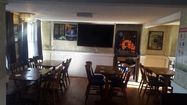 Walnut Tree, Stowmarket. (Pub). Published on 05-10-2015