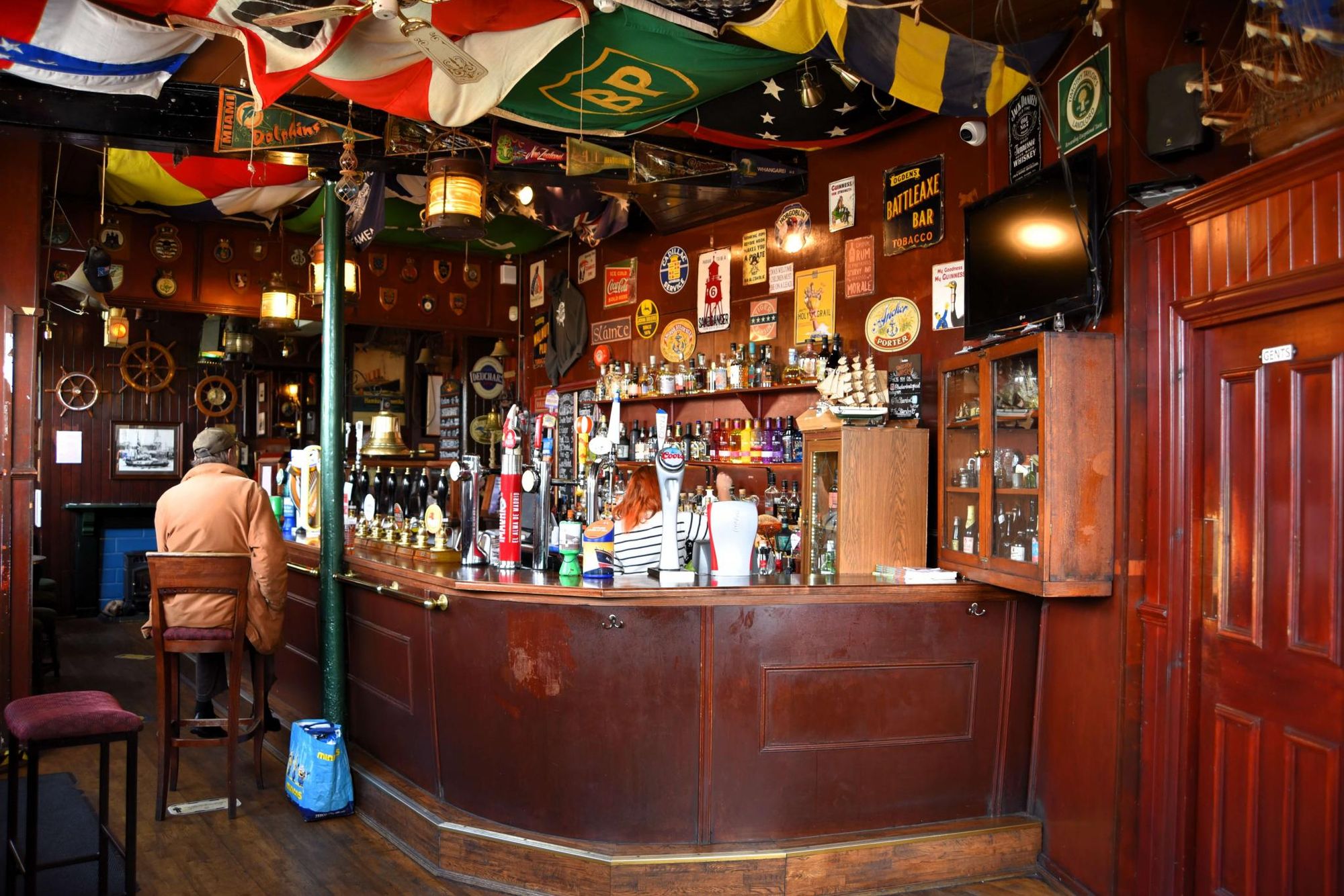 Steamboat. (Bar). Published on 02-02-2025