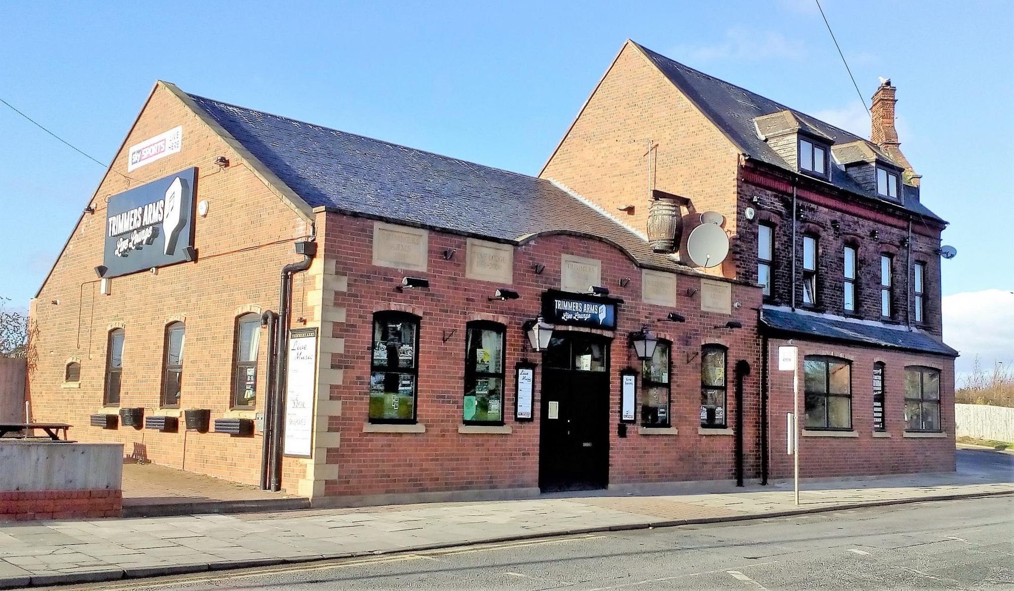 Trimmers Live Lounge. (Pub, External). Published on 02-02-2018