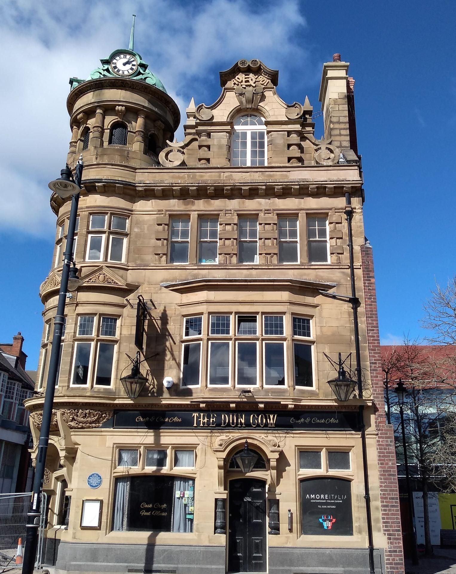 Dun Cow. (Pub, External, Key). Published on 06-04-2021