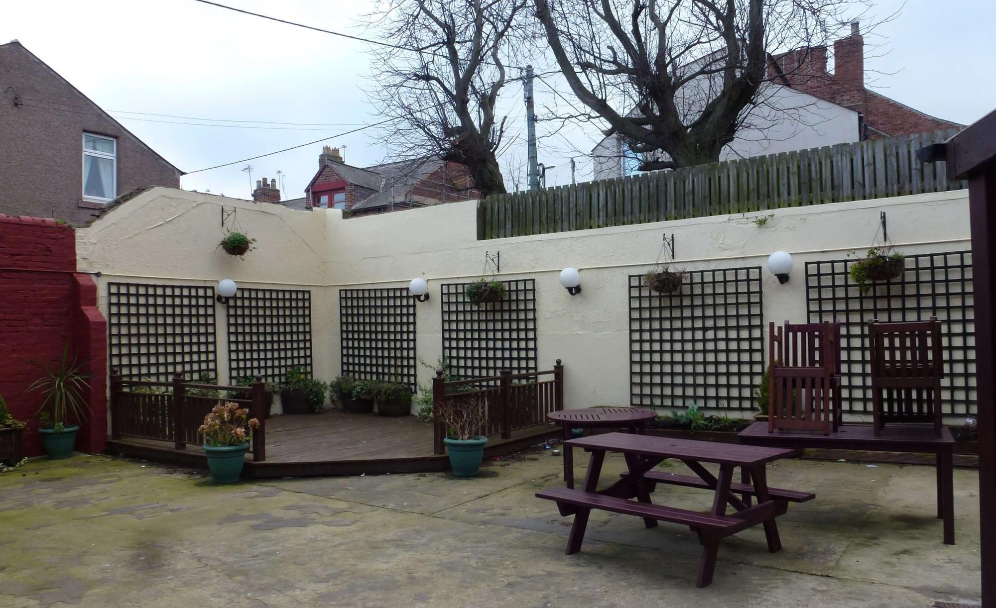 Guide Post. (Garden). Published on 02-02-2025