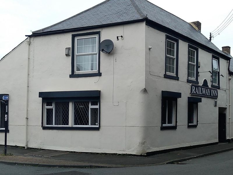 Railway Inn 2005. (Pub, External). Published on 05-07-2014 