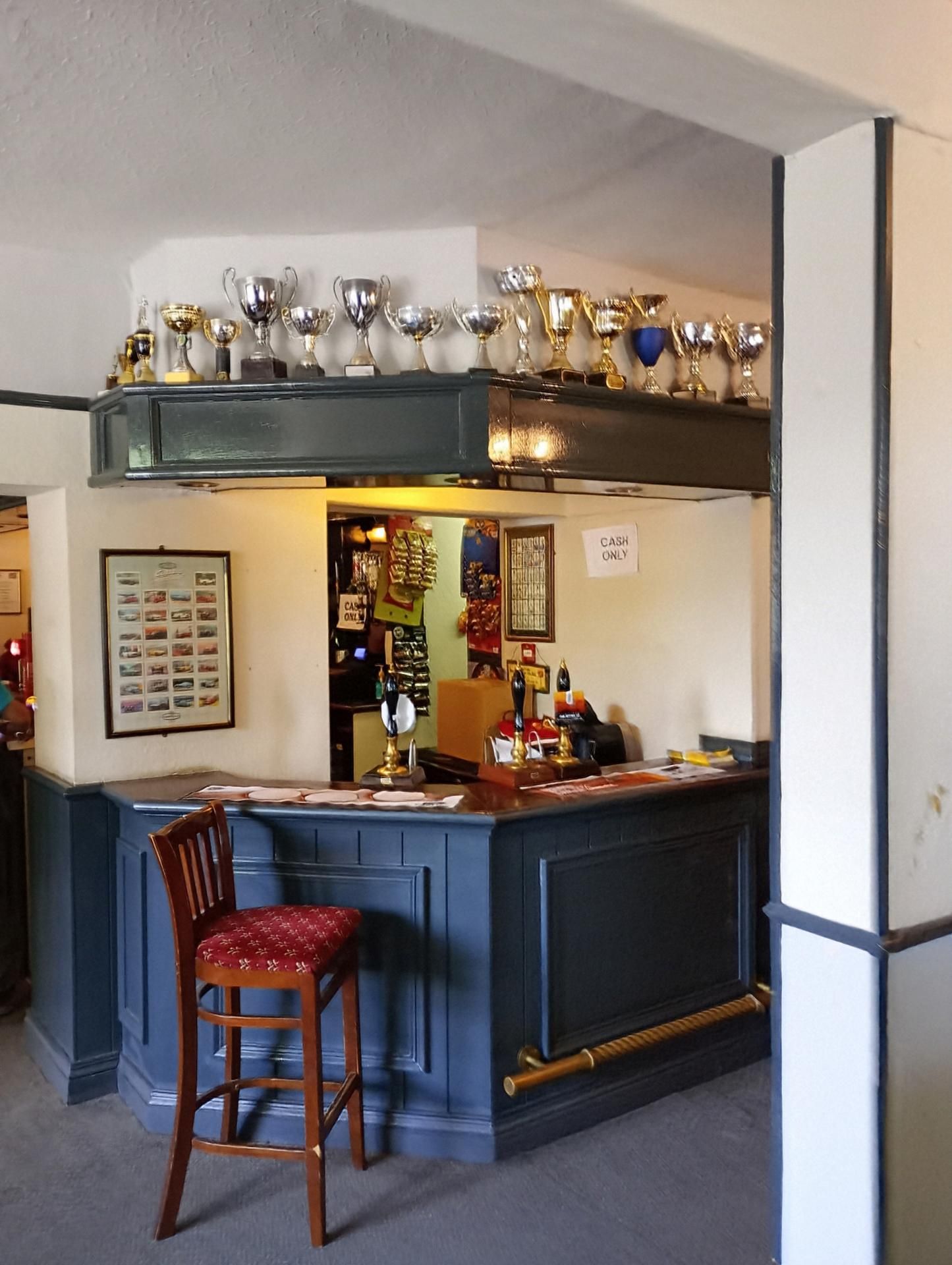 Railway Inn. (Bar). Published on 05-12-2024
