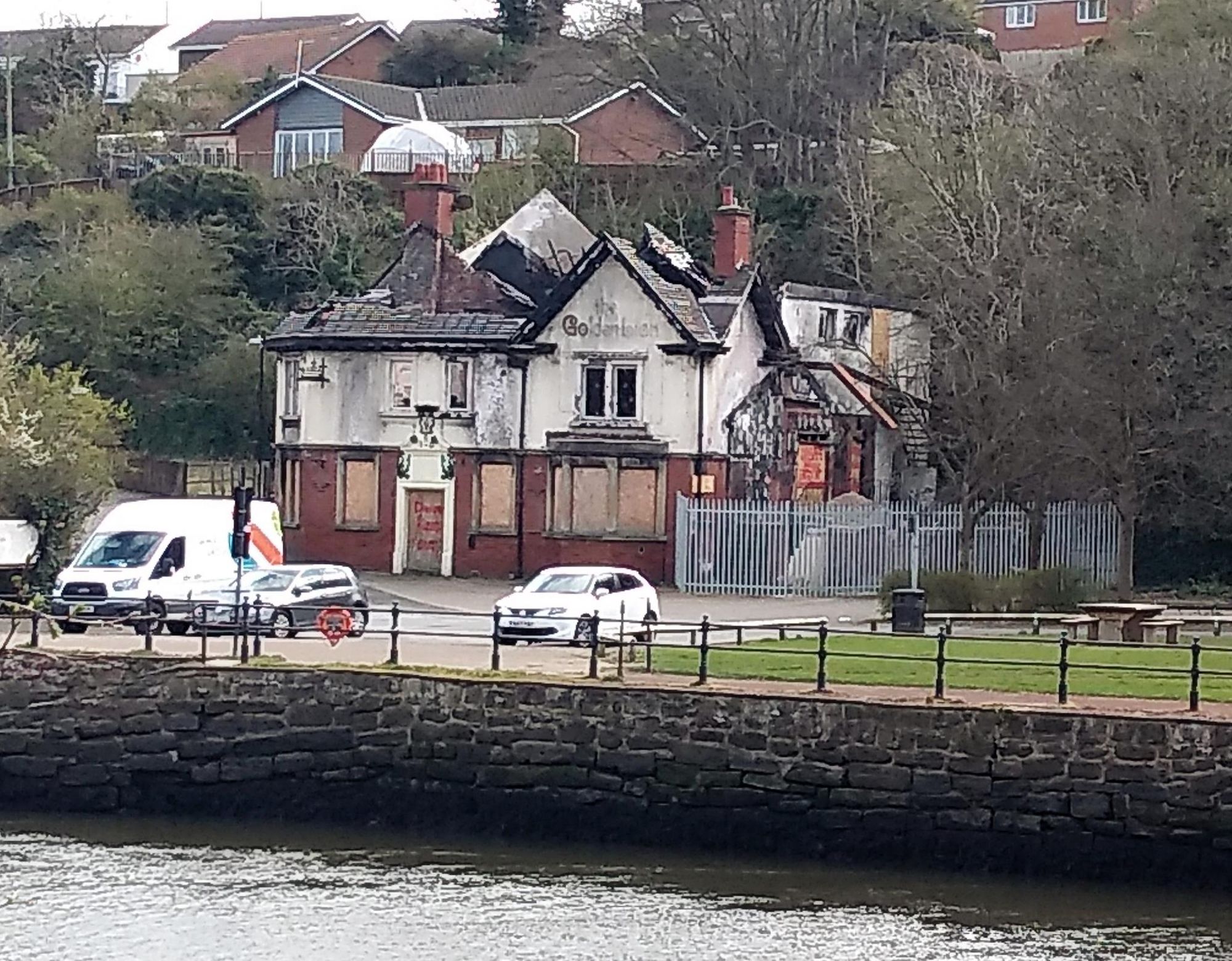 Golden lion. (Pub, External, Key). Published on 06-04-2021