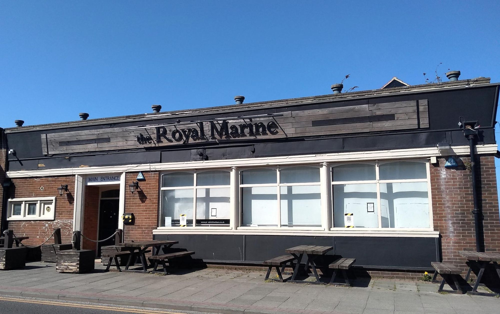 Royal Marine. (Pub, External, Key). Published on 01-01-1970
