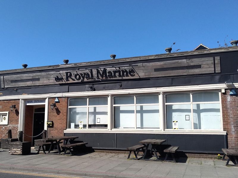Royal Marine. (Pub, External, Key). Published on 01-01-1970