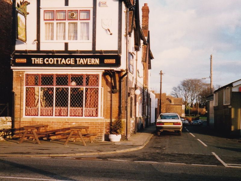 Cottage Tavern - 1988 from Sund. Antiquarian Soc.. (External). Published on 21-09-2024