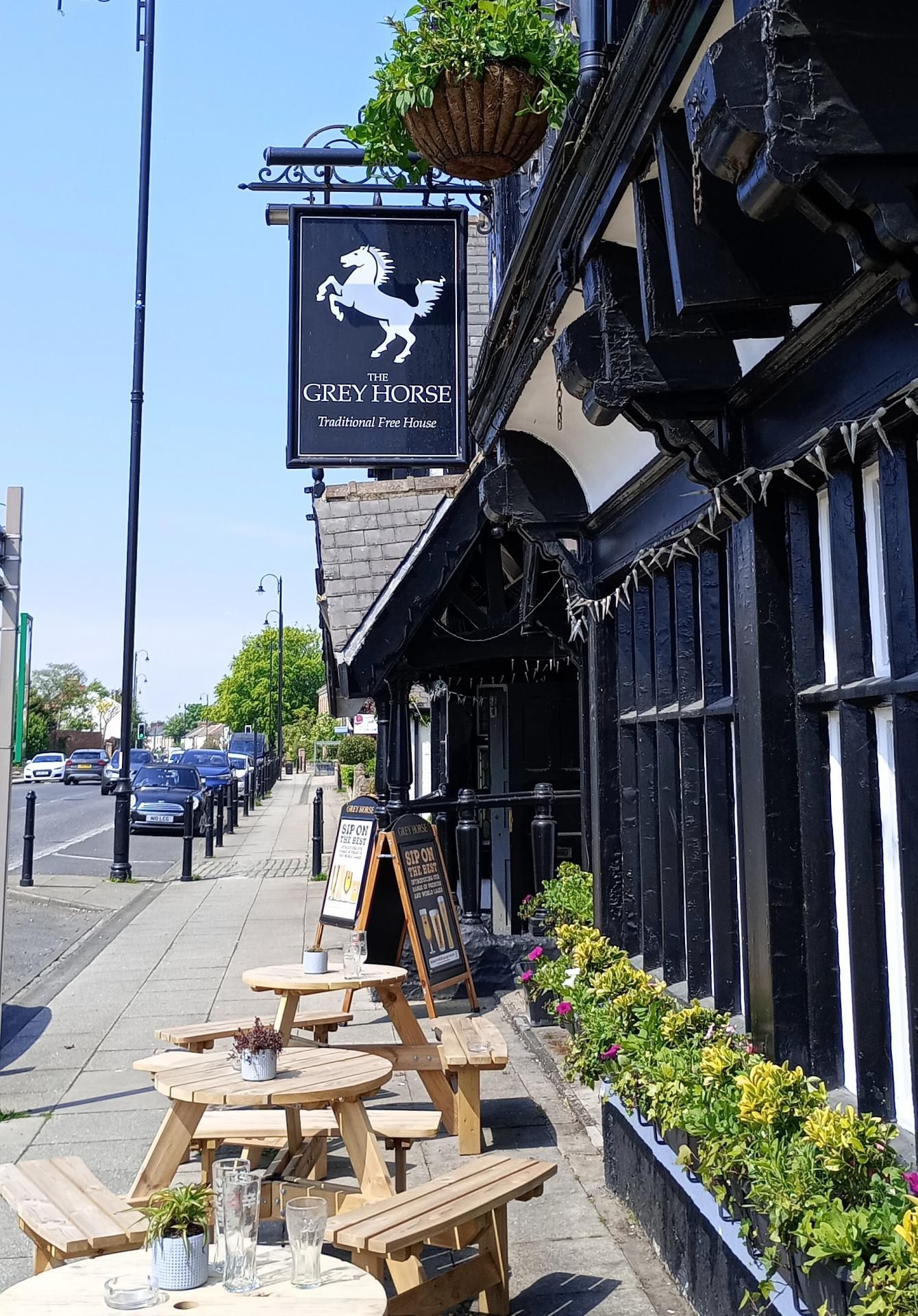 Grey Horse Sign. (Pub, Sign). Published on 18-05-2024