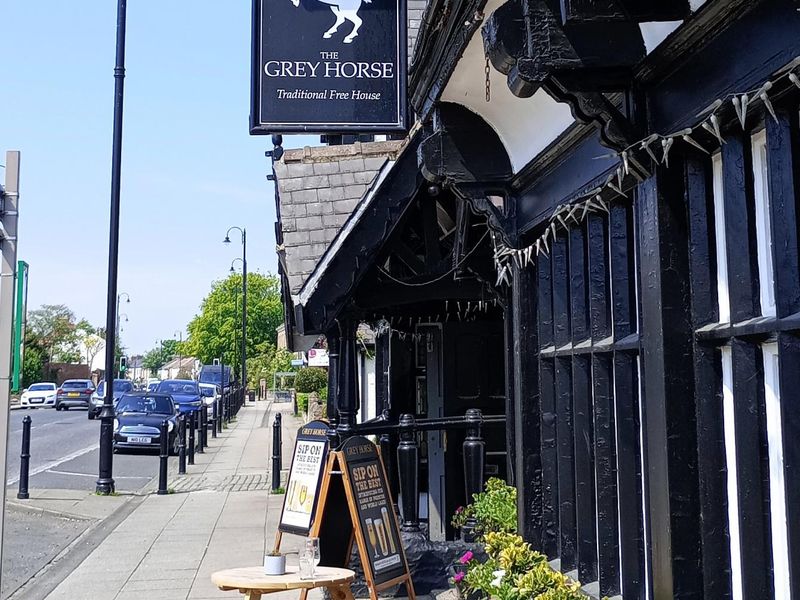 Grey Horse Sign. (Pub, Sign). Published on 18-05-2024