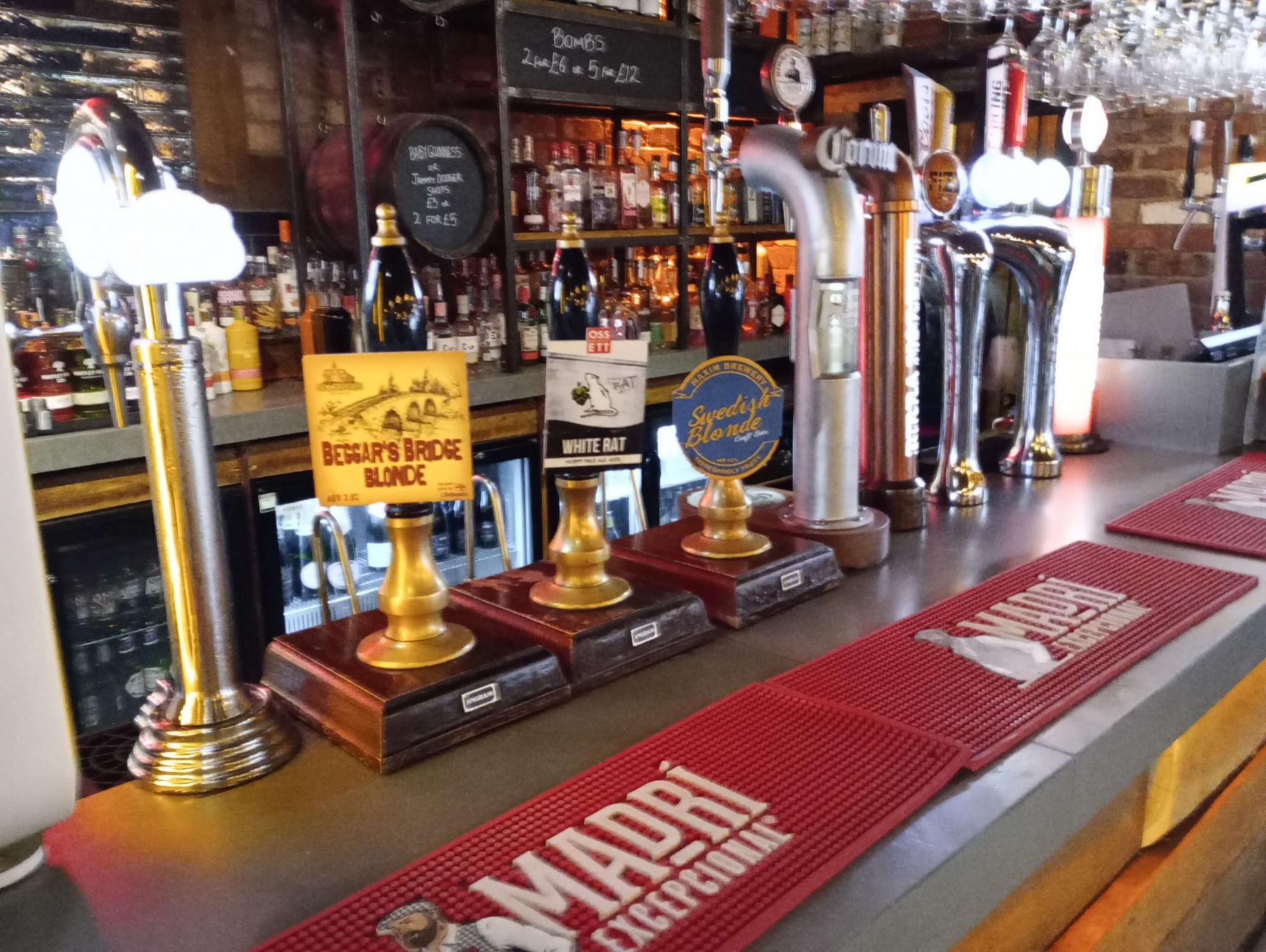 Beggars Bridge. (Bar). Published on 02-02-2025
