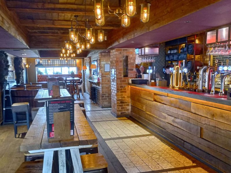 Beggars Bridge. (Bar). Published on 02-02-2025