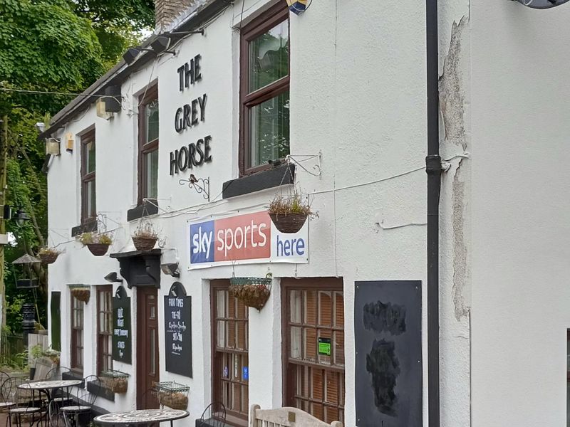 Grey Horse Front. (Pub, External). Published on 20-05-2024