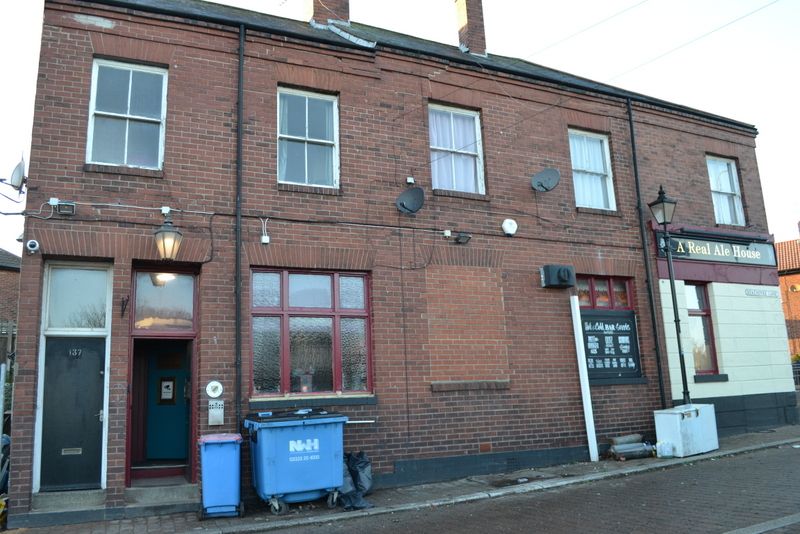 Dolly Peel. (External). Published on 28-11-2025